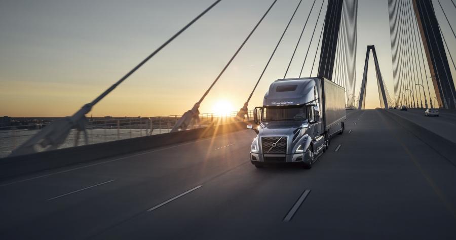  Volvo VNL 760 2017 года  (фото 4 из 19)